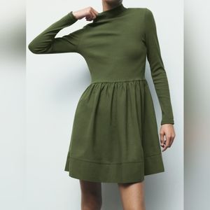 Mock Neck Knee-length Dress (size M)